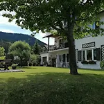 Haus Holunder *