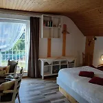 Haus Holunder 아파트 바이스브리아흐