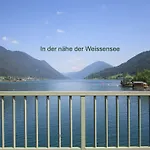 Haus Holunder Weissbriach