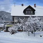 Haus Holunder Apartmán *
