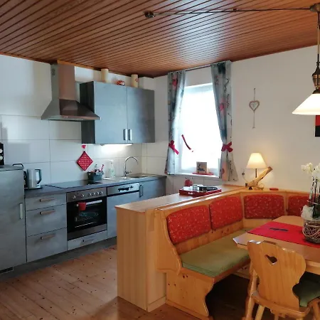 Haus Holunder * Вайсбриах