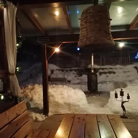 Haus Holunder Вайсбриах