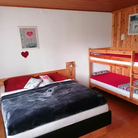 Haus Holunder Апартаменты Вайсбриах