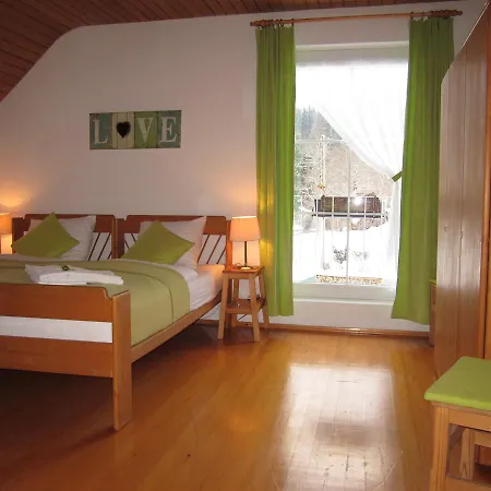 Apartament Haus Holunder Weissbriach