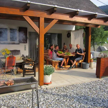 Haus Holunder * Weissbriach